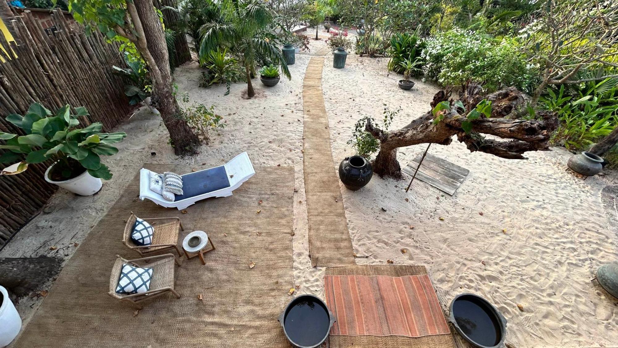 Saffronstays Stella Maris - Luxury Beach Front Villa Near Redi Beach Querim Exteriör bild